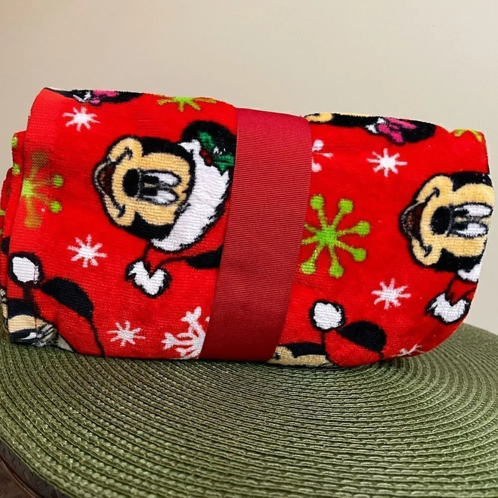 Disney Mickey Mouse Christmas hand towels set of 2 NWT